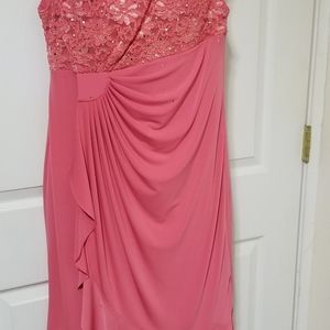 Semiformal coral dress, size 8